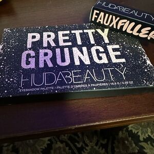 Huda Beauty Pretty Grunge Palette with Faux Filler
